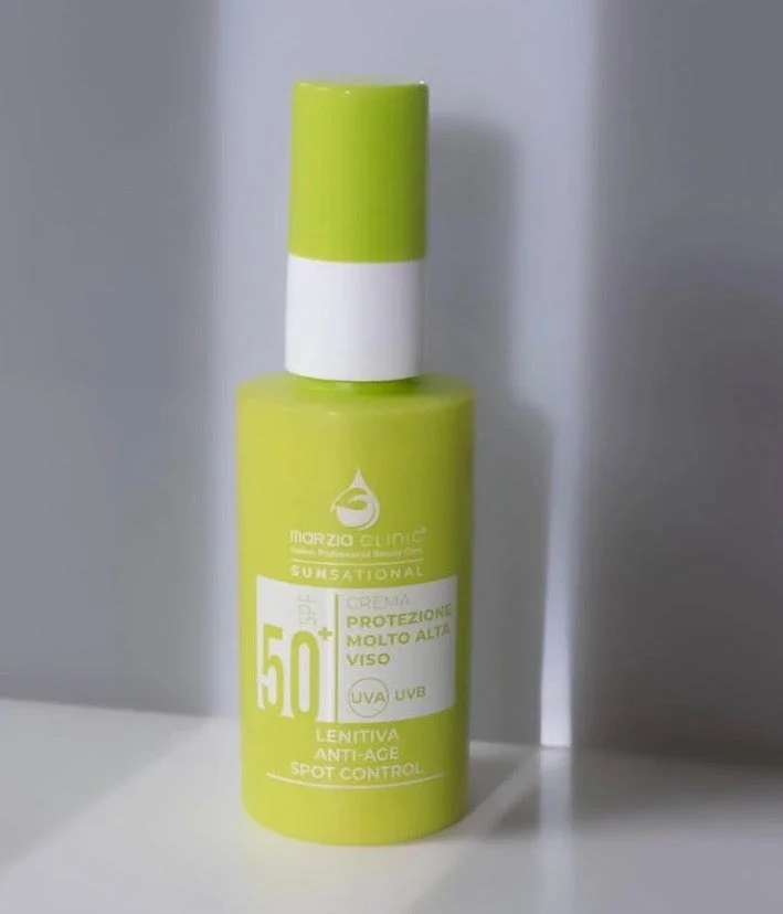 SPF 50+ PROTEZIONE MOLTO ALTA VISO